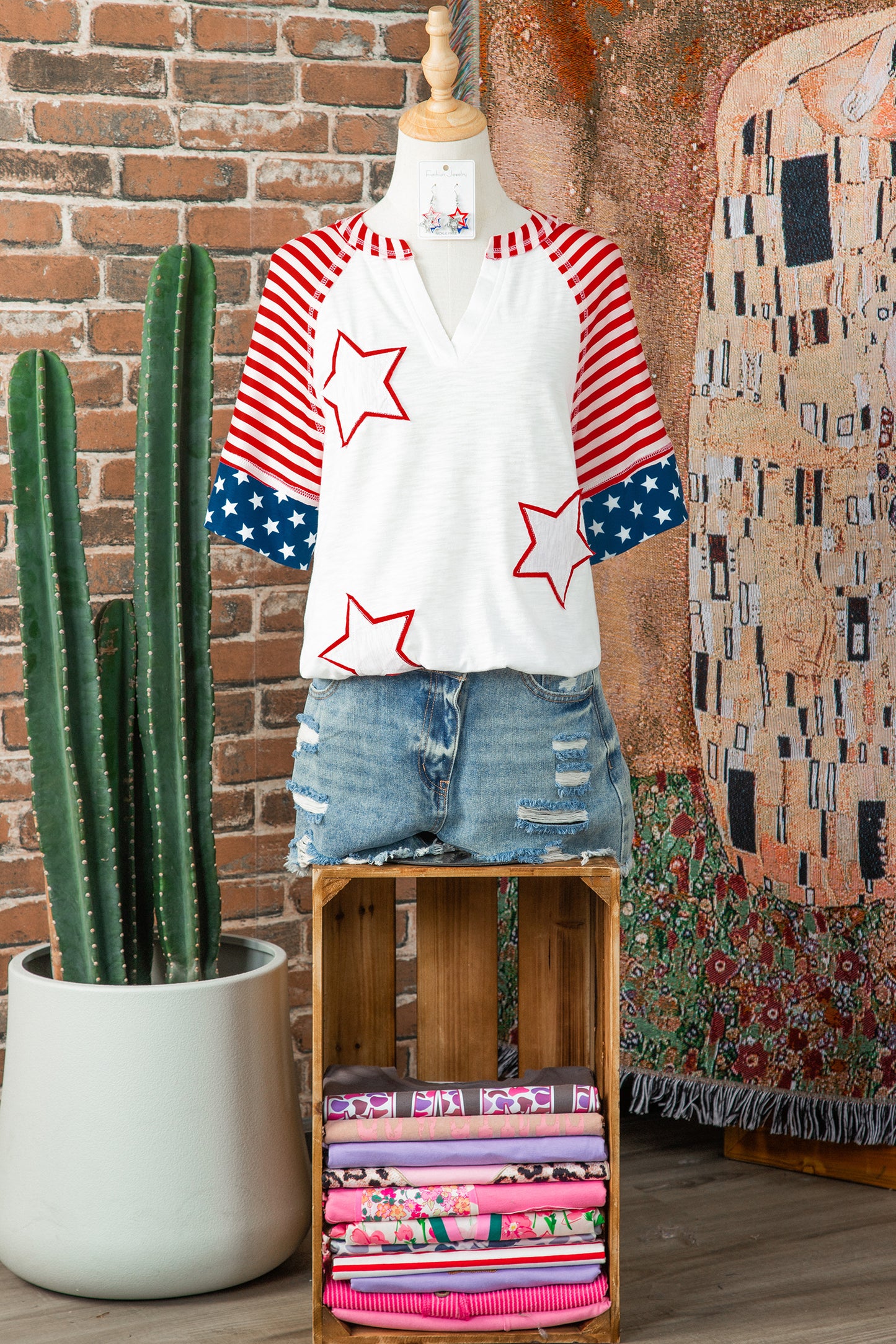 Fiery Red Star Detail Flag Inspired Short Sleeve Top